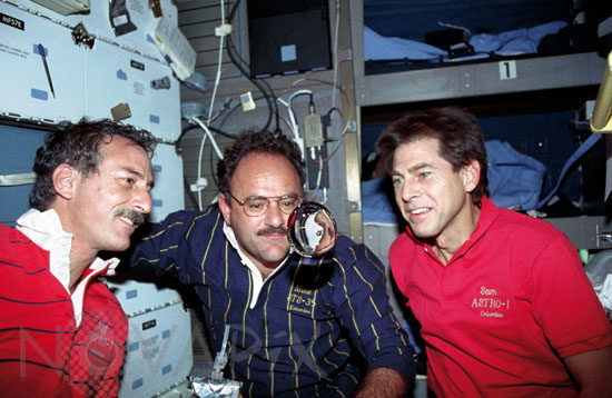 Water in zero gravity. 12/1990