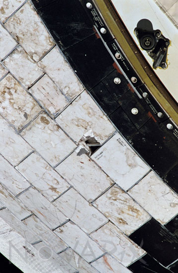Impact sur la navette Endeavour 09/1994