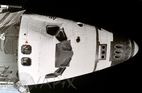 Atlantis en orbite vue de la station Mir 11/1995