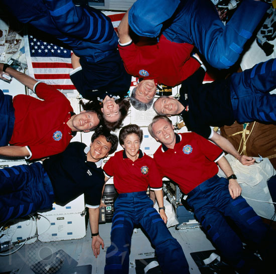Equipage STS-91 dans la navette Discovery 06/1998