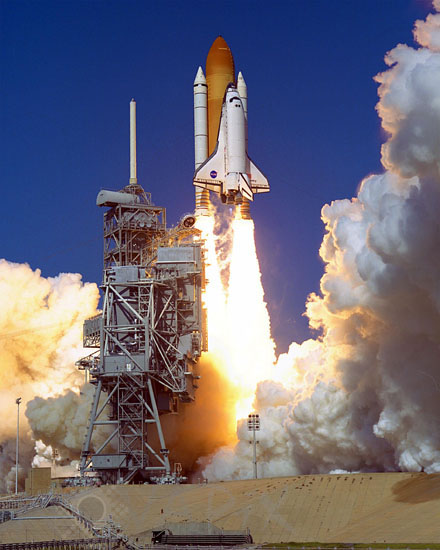 Decollage de la navette Discovery (STS-95) 29/10/1998