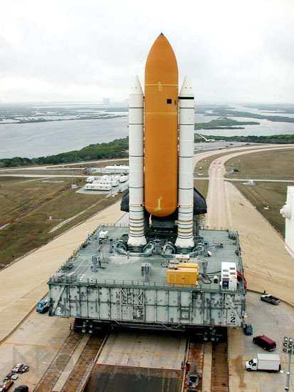 Space shuttle Atlantis on the crawler. 01/2001