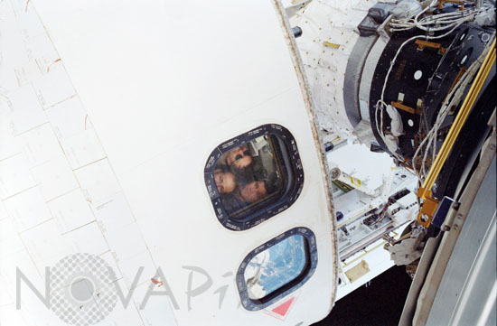 Astronauts in space shuttle Atlantis 04/2002