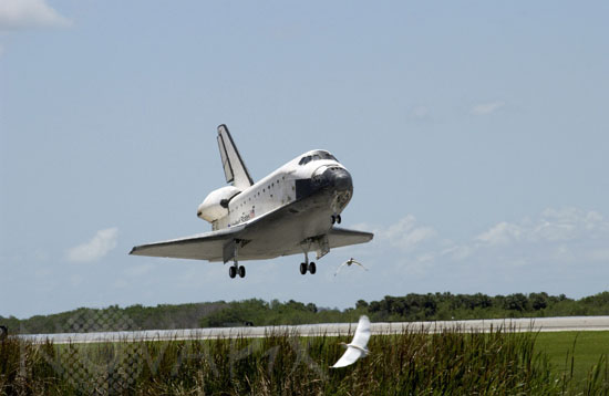 Atterrissage de la navette Atlantis STS-110 04/2002