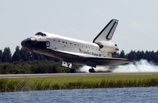 Atterrissage de la navette Atlantis STS-112 10/2002