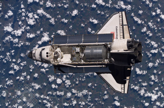 Navette Discovery STS-114 vue d'ISS 07/2005
