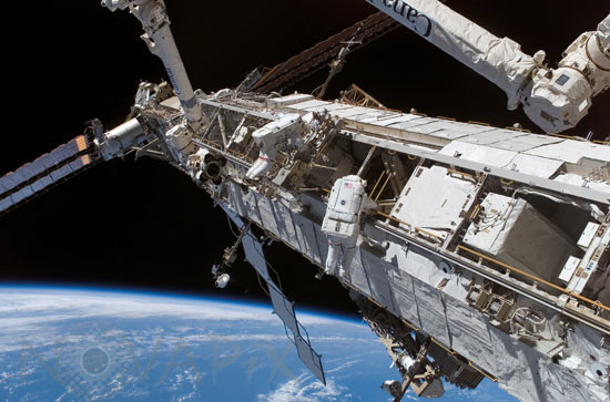 Sortie extravéhiculaire et station spatiale internationale