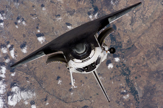 La navette Discovery depuis ISS 07/2006