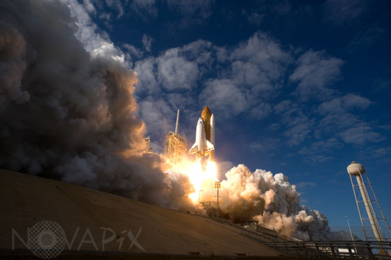 Space Shuttle Atlantis lift-off - 11/2009