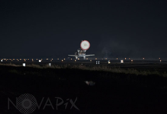 Space Shuttle Endeavour landing 02/2010