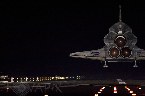 Space Shuttle Endeavour landing 02/2010