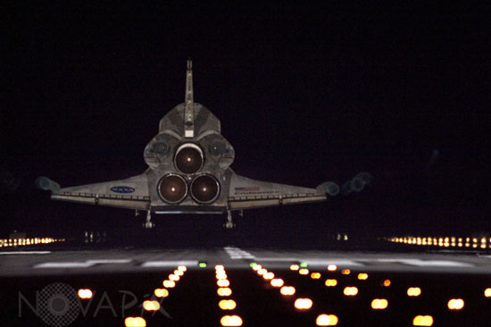 Atterrissage de la navette Endeavour 06/2011