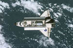 Navette Discovery STS-105 vue d'ISS 08/2001