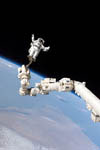 Sortie extra-véhiculaire de S.Robinson STS-114 08/2005