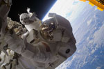 Astronaute dans l'espace