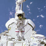Sortie extra-véhiculaire de B.McCandless STS-41-B-02/1984
