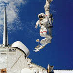 Sortie extra-véhiculaire B. Mac Candless STS-41-B 02/1984