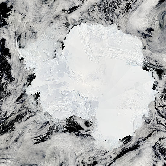 L'Antarctique vue par satellite