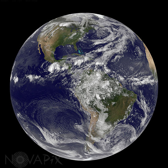 Terre vue par le satellite GOES-13