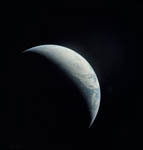 Terre vue par Apollo 4