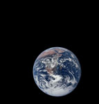 Terre par Apollo 17 