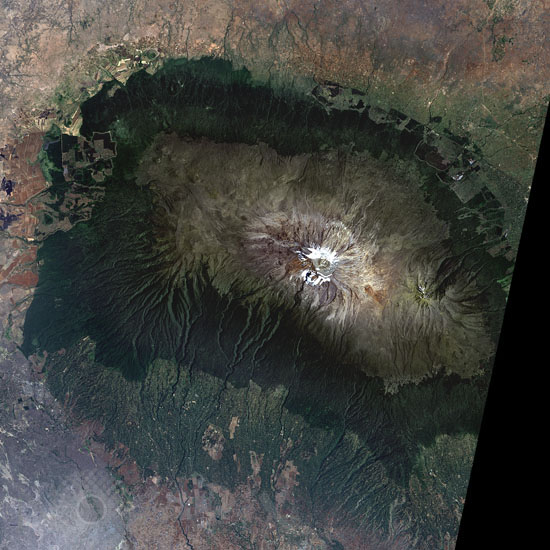Le Kilimandjaro vu en 2000