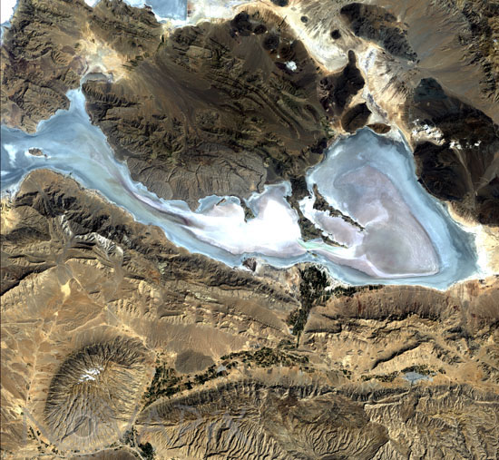Lacs de Nayriz, Iran, vus par satellite