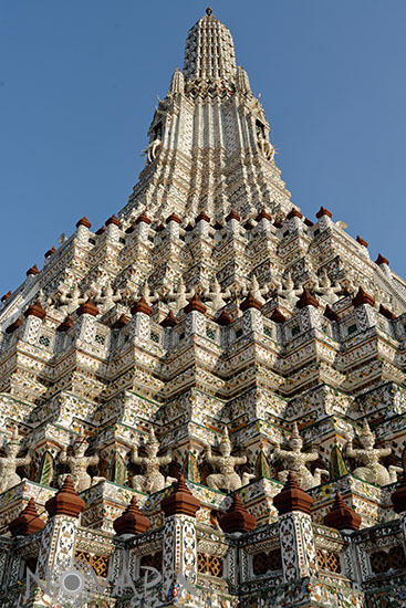 Wat Arun - Prang central