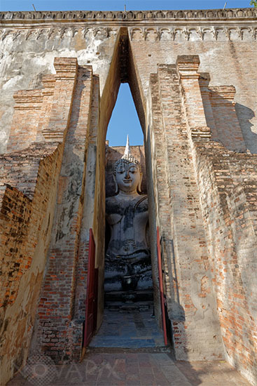 Wat Si Chum - Sukhothaï