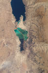 La Mer Morte vue de l'espace en 2002