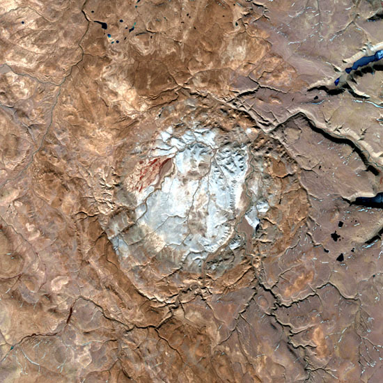 Cratère d'impact Haughton vu par satellite