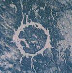 Cratère Manicouagan -Québec- vu par Endeavour 02/2000