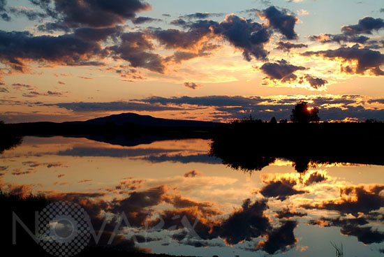 Crépuscule sur la rivière Ounas-Laponie