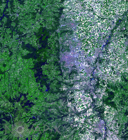 La Chaine des Puys vue par satellite