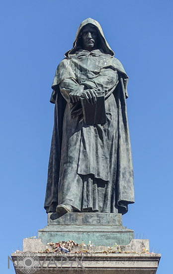 Statue de Giordano Bruno à Rome