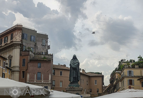 Statue de Giordano Bruno à Rome