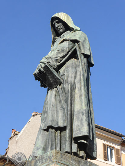 Statue de Giordano Bruno à Rome