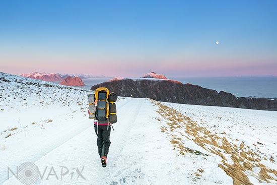 Randonnée dans la neige - Iles Lofoten - Norvège