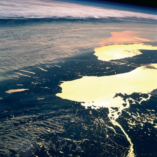 Lac Ontario, lac Erié, vus depuis la navette spatiale Discovery
