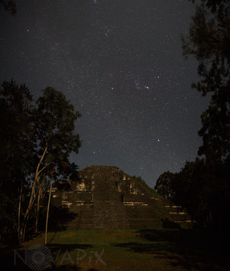 Tikal - La Pyramide du monde perdu et la constellation d'Orion