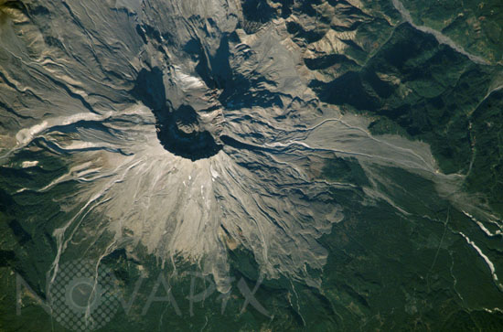 Mount St. Helens seen by ISS 10/2002