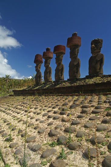 Moais de l'ile de Pâques