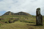 Volcan Rano Raraku et Moai de l'ile de Pâques
