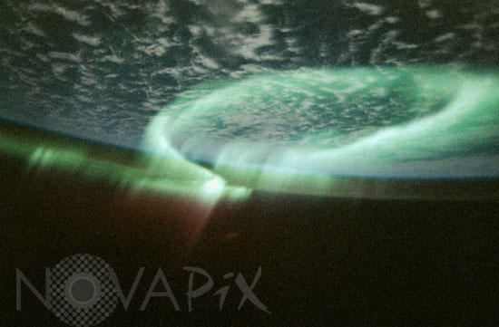 Aurore australe observée depuis la navette Discovery