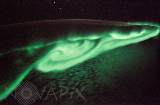 Aurore australe depuis la navette Discovery 08/005