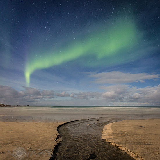 Aurora borealis with Moonlight - Norway