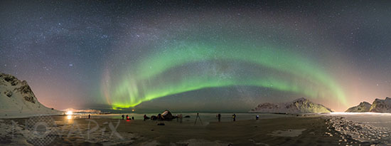 Aurora borealis and Photographers - Norway