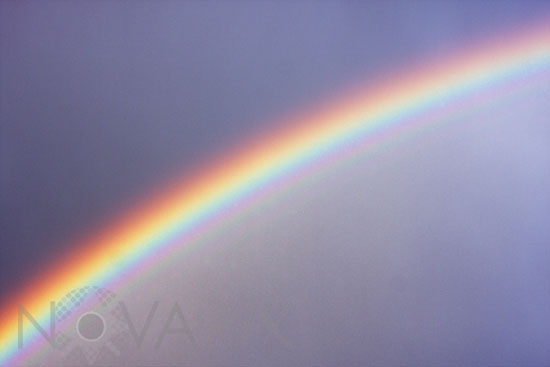 Arc-en-ciel avec arcs surnuméraires