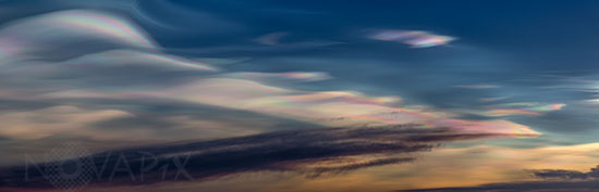 Nuages nacrés 