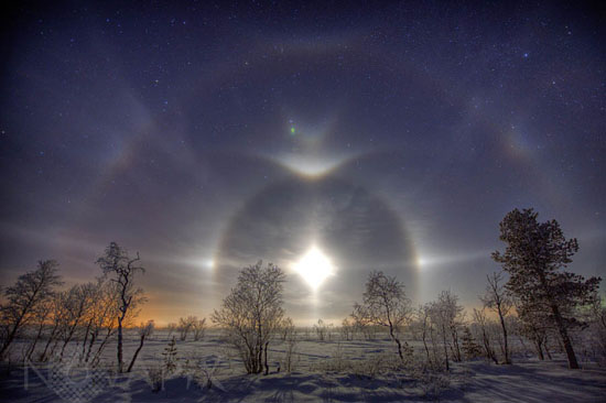 Halo autour de la Lune et Paraselene